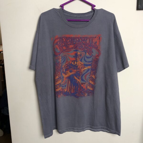 Polera con diseño de calavera manga corta