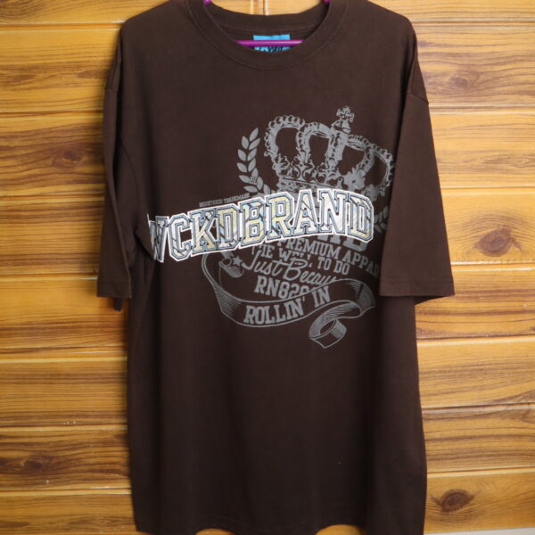 IMG_4006 Wicked Brand Polera manga corta Y2K estilo west coast / hip-hop.