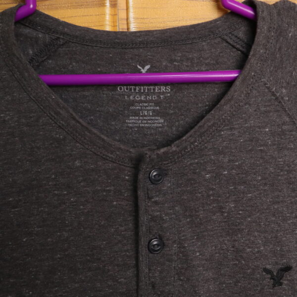 IMG_3991 AMERICAN EAGLE Outfitters polera manga con botones