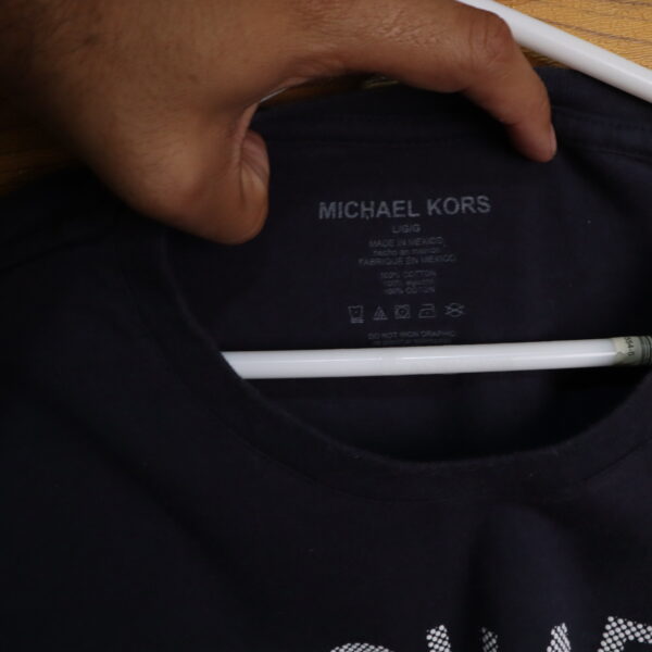 MICHAEL KORS polera manga corta