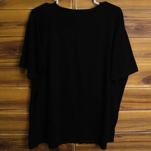 polera con estampado de rinoceronte  boxifit