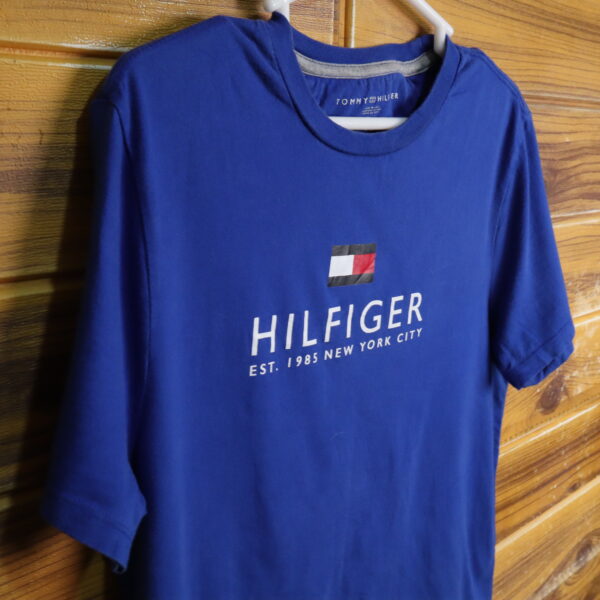 🟩Talla M TOMMY HILFIGER polera manga corta